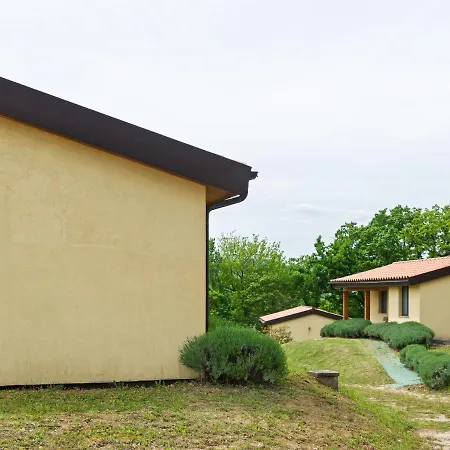 Alluring In With Swimming Pool * San Ginesio